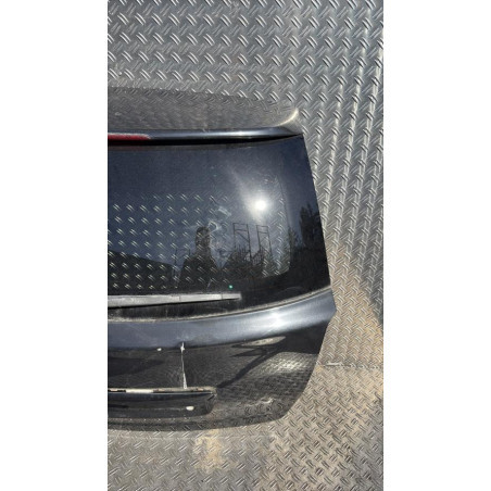 Malle/Hayon arriere TOYOTA AVENSIS 2 Photo n°1