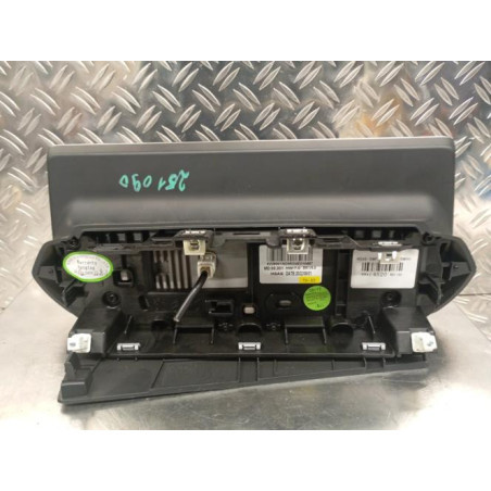 Ecran GPS PEUGEOT 208 2 Photo n°1