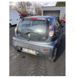 Feu arriere principal droit (feux) PEUGEOT 107 Photo n°11