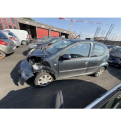 Feu arriere principal droit (feux) PEUGEOT 107 Photo n°15