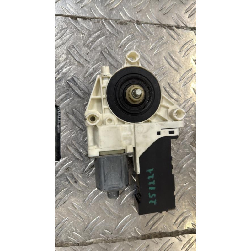 Moteur leve vitre avant gauche PEUGEOT 407