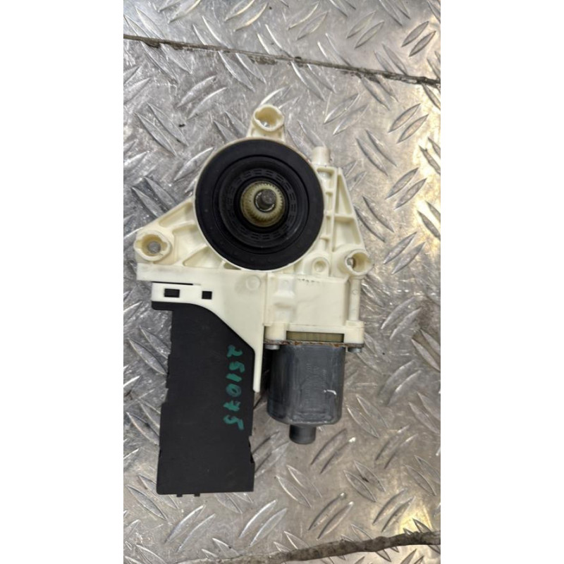 Moteur leve vitre avant droit PEUGEOT 407