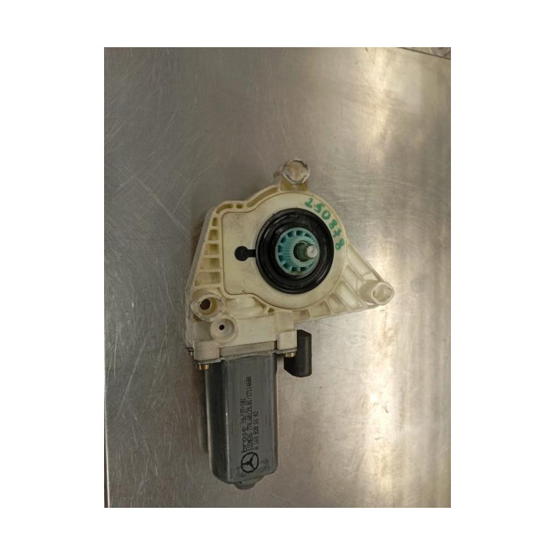 Moteur leve vitre avant droit MERCEDES CLASSE A 169