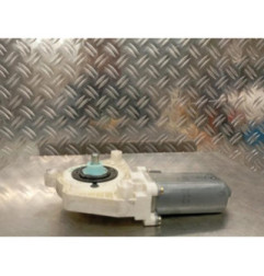 Moteur leve vitre avant droit MERCEDES CLASSE A 169 Photo n°4