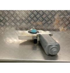 Moteur leve vitre avant gauche MERCEDES CLASSE A 169