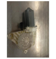 Moteur leve vitre avant gauche MERCEDES CLASSE A 169 Photo n°3
