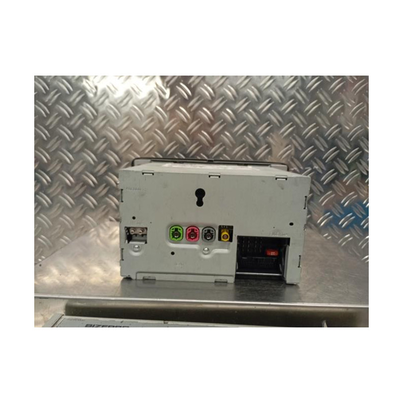 Autoradio d'origine MERCEDES CLASSE A 176