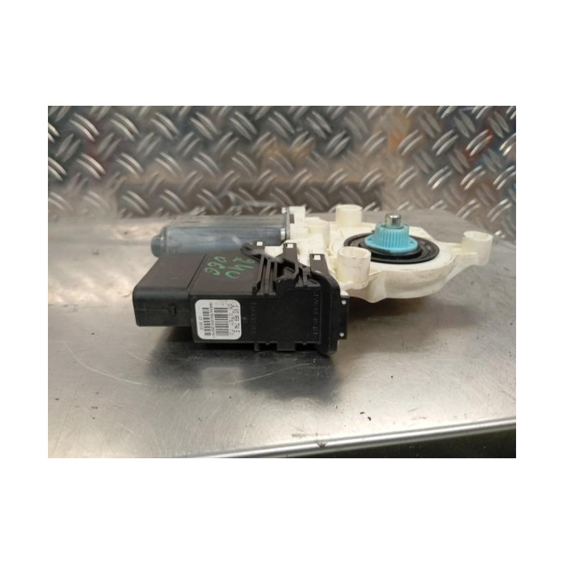 Moteur leve vitre arriere droit VOLKSWAGEN TOURAN 1