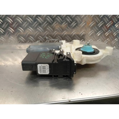 Moteur leve vitre arriere droit VOLKSWAGEN TOURAN 1 Photo n°1