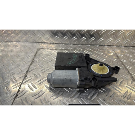 Moteur leve vitre avant droit VOLKSWAGEN TOURAN 1
