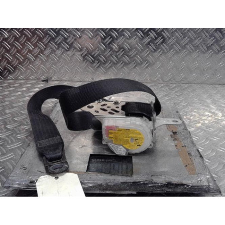 Ceinture avant gauche TOYOTA COROLLA VERSO 2 Photo n°1