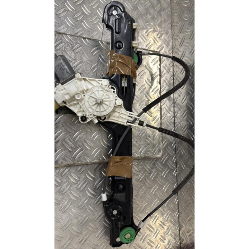 Moteur leve vitre avant gauche BMW SERIE 1 E87