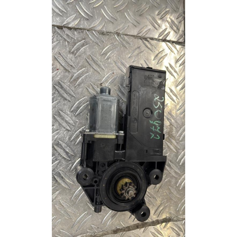 Moteur leve vitre avant gauche RENAULT SCENIC 3