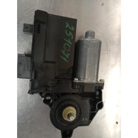 Moteur leve vitre avant droit PEUGEOT 307 Photo n°1