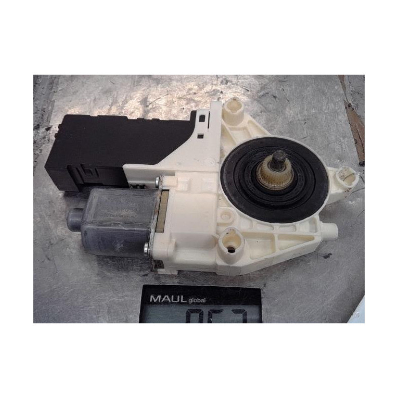 Moteur leve vitre avant droit PEUGEOT 407