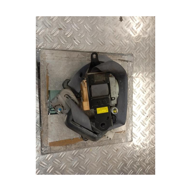 Ceinture avant droit TOYOTA HI-ACE 2