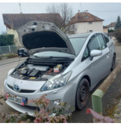 Capot TOYOTA PRIUS 3 Photo n°6