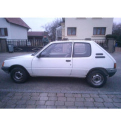 Feu arriere principal droit (feux) PEUGEOT 205 Photo n°10