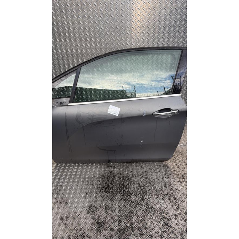 Porte avant gauche PEUGEOT 208 1