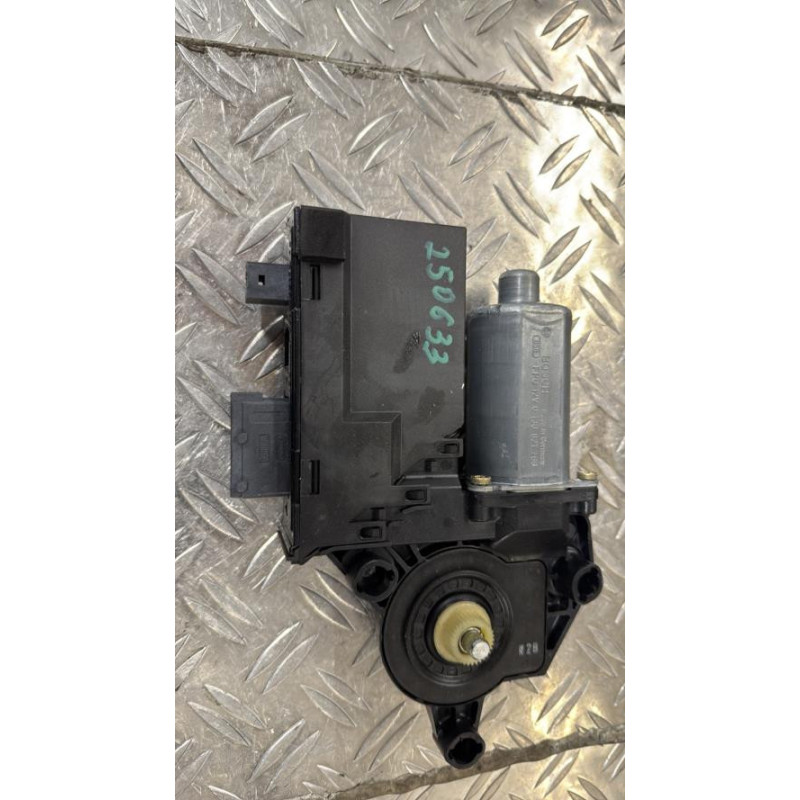 Moteur leve vitre avant droit PEUGEOT 307