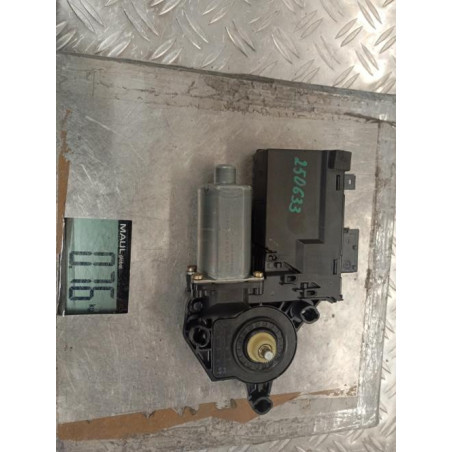 Moteur leve vitre avant gauche PEUGEOT 307 Photo n°1