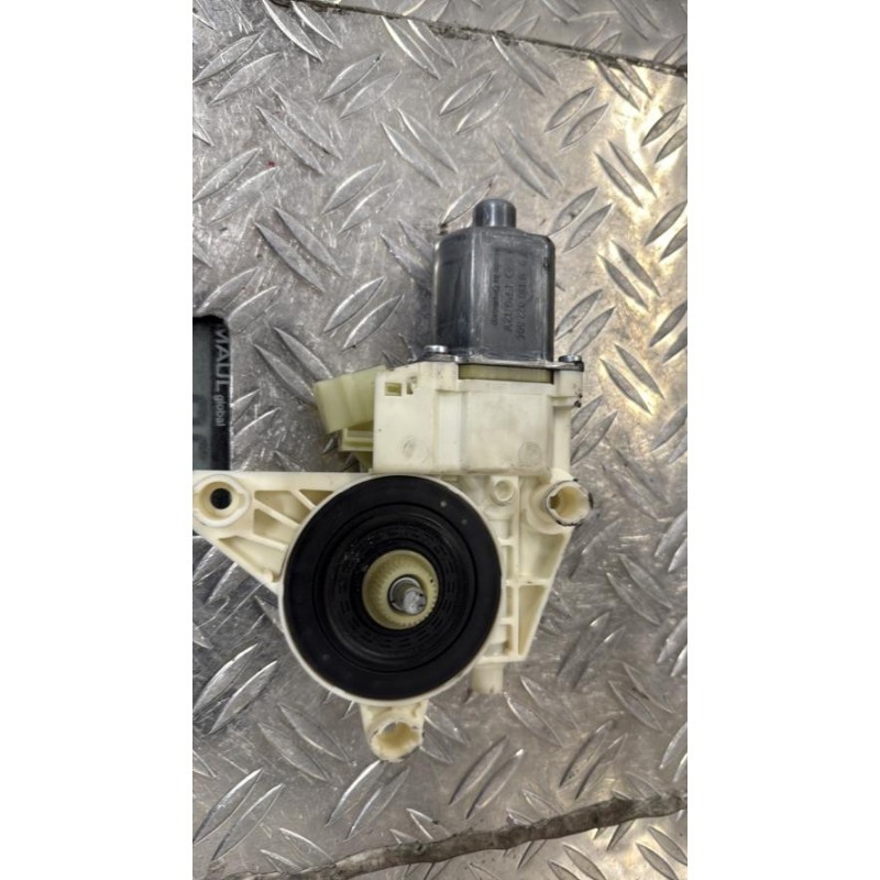 Moteur leve vitre arriere droit MERCEDES CLASSE C 204