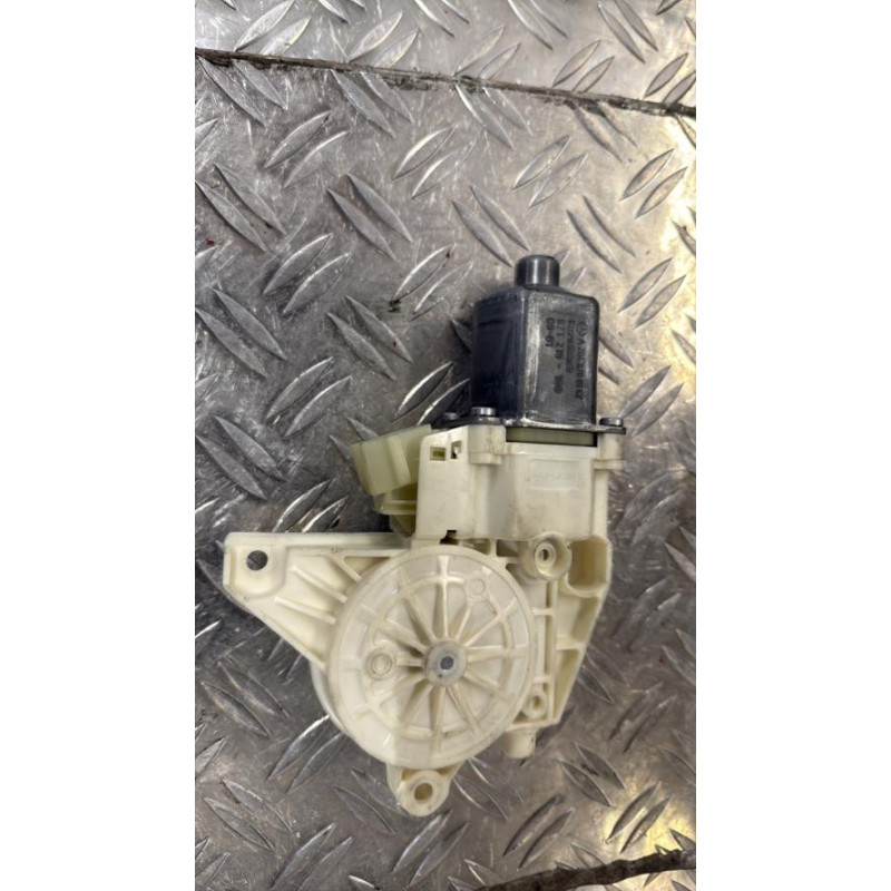Moteur leve vitre avant gauche MERCEDES CLASSE C 204