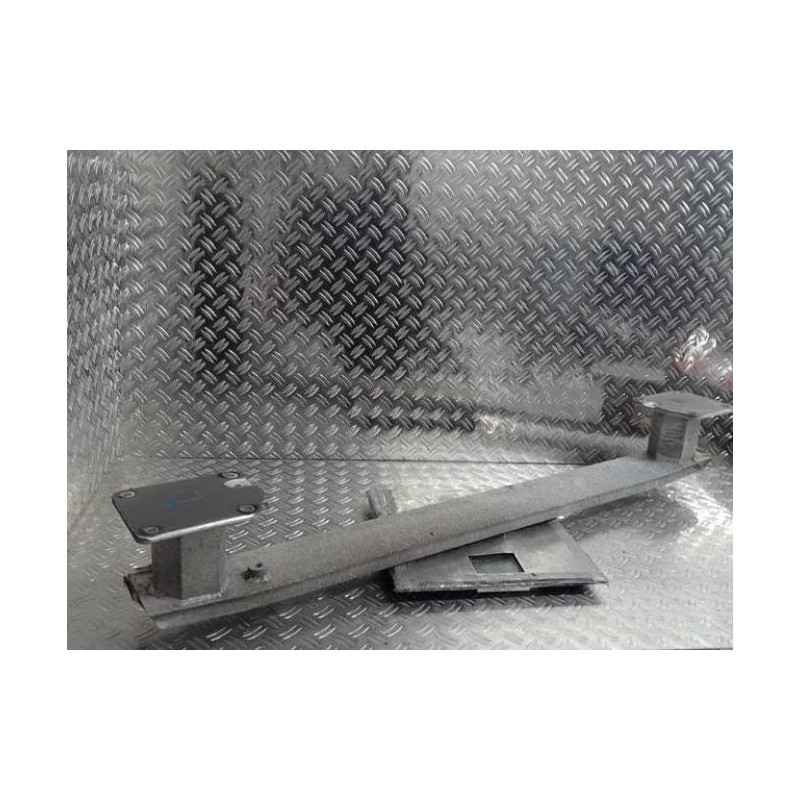 Renfort pare choc arriere (traverse) PEUGEOT 308 1 SW