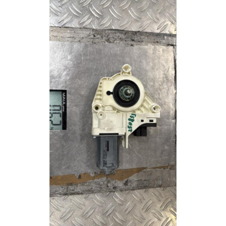 Moteur leve vitre avant droit AUDI A6 3 Photo n°1