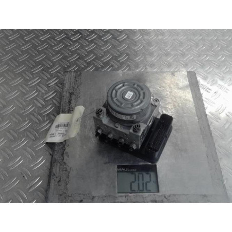 Bloc ABS (freins anti-blocage) VOLKSWAGEN PASSAT 7 Photo n°1