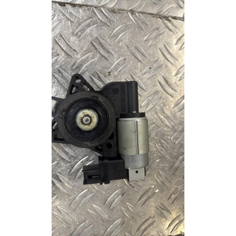 Moteur leve vitre avant gauche MAZDA 3 1
