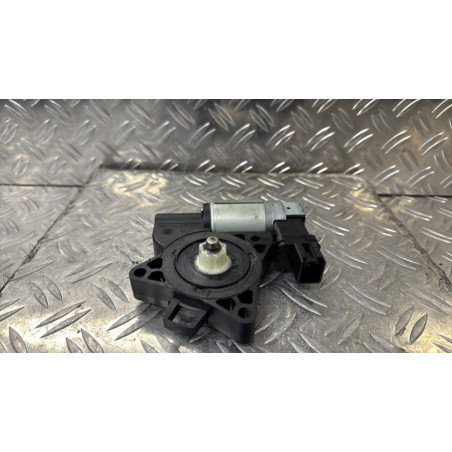 Moteur leve vitre avant gauche MAZDA 3 1