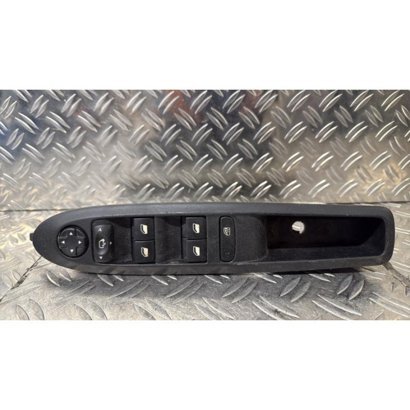 Interrupteur de leve vitre avant gauche CITROEN C4 2