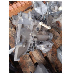 Boite de vitesses PEUGEOT 208 1 Photo n°1