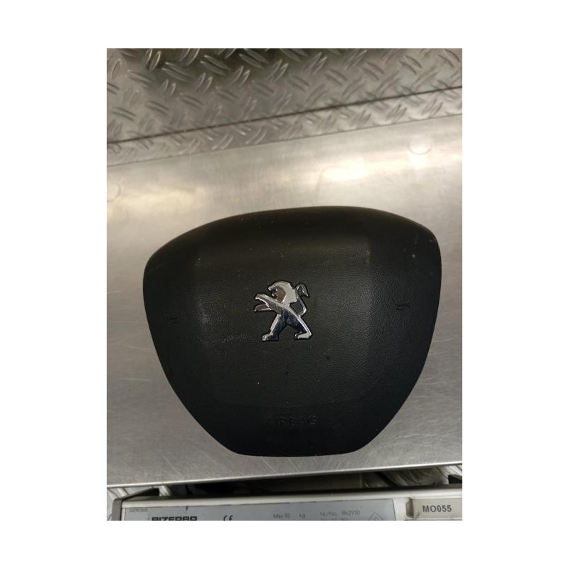 Air bag conducteur PEUGEOT 2008 1