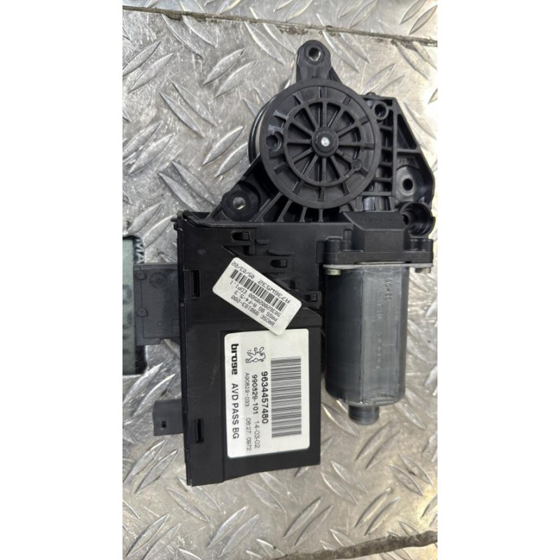 Moteur leve vitre avant droit PEUGEOT 307