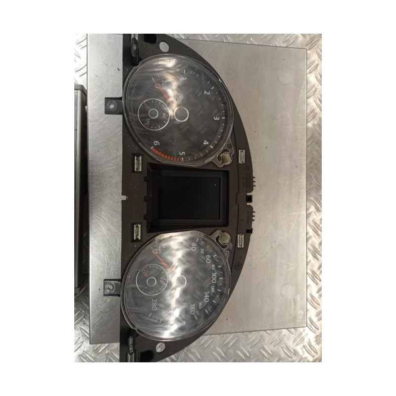 Compteur VOLKSWAGEN PASSAT 5