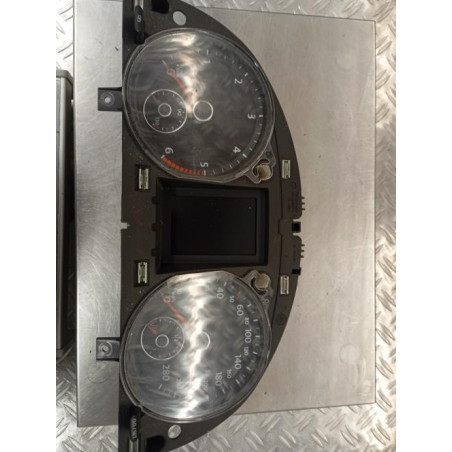 Compteur VOLKSWAGEN PASSAT 5 Photo n°1