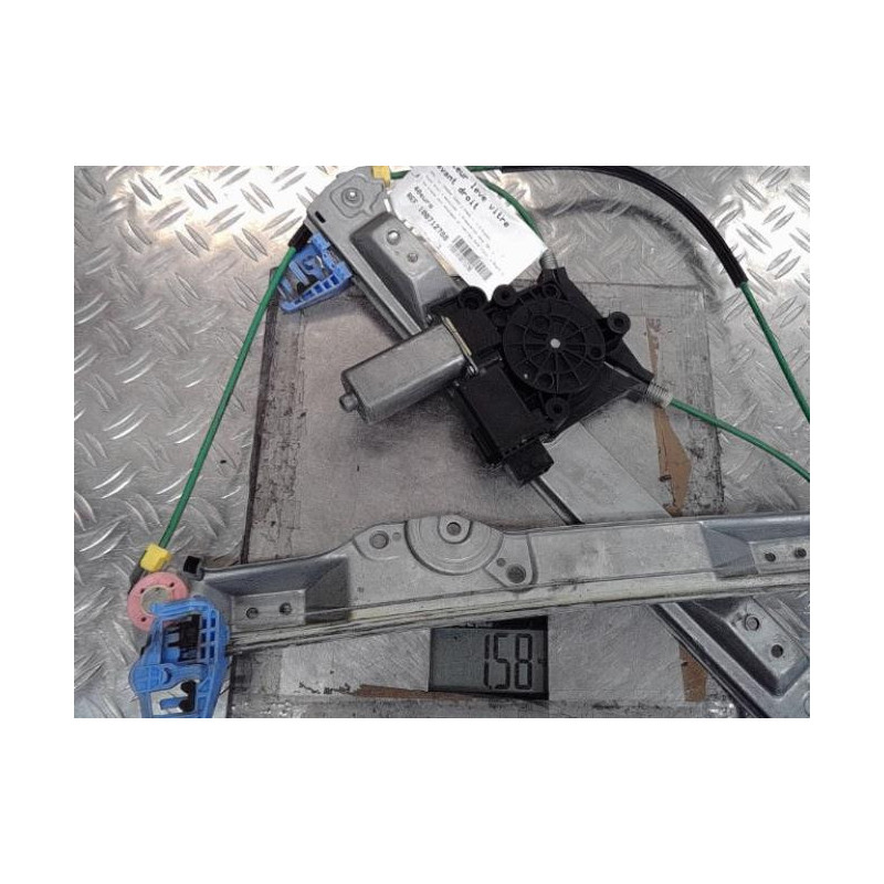 Moteur leve vitre avant droit OPEL CORSA D