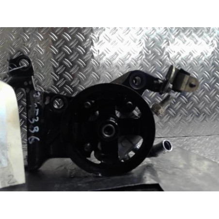 Pompe de direction TOYOTA COROLLA VERSO 2