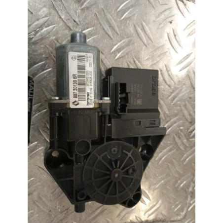 Moteur leve vitre avant droit RENAULT MEGANE 3