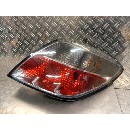 Feu arriere principal droit (feux) OPEL ASTRA H Photo n°1