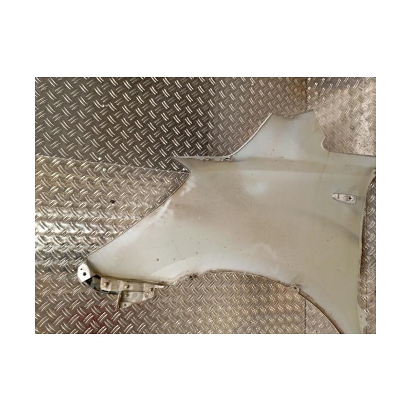 Aile avant droit HYUNDAI H1 2 STAREX