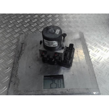 Bloc ABS (freins anti-blocage) HYUNDAI H1 2 STAREX Photo n°1