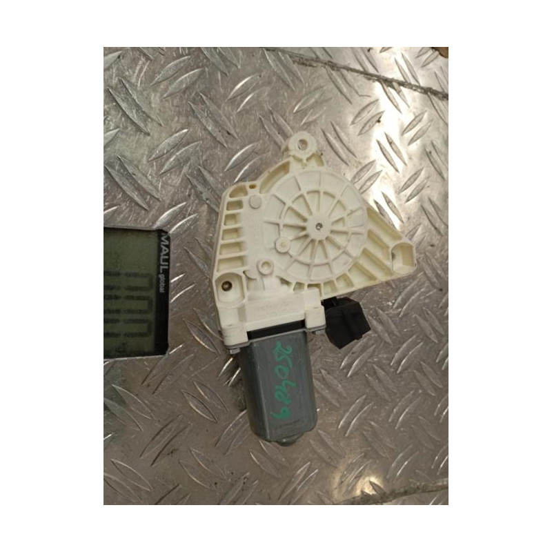 Moteur leve vitre arriere gauche MERCEDES CLASSE B 245