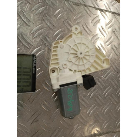 Moteur leve vitre arriere gauche MERCEDES CLASSE B 245