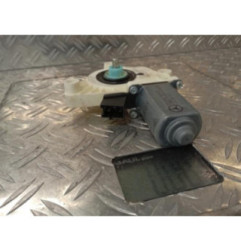 Moteur leve vitre arriere gauche MERCEDES CLASSE B 245 Photo n°4