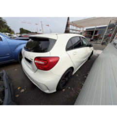 Capot MERCEDES CLASSE A 176 Photo n°15