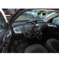 Capot LANCIA YPSILON 4 Photo n°7