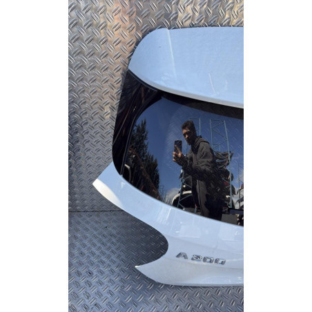 Malle/Hayon arriere MERCEDES CLASSE A 176